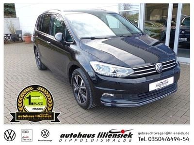 Schwarz Gebraucht 2022 VW Touran Highline Van / Kleinbus | 23.950 € (Guter Preis)