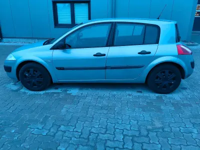 Gebraucht Renault Mégane 98 PS (72 kW) 2004 Silber Kleinwagen