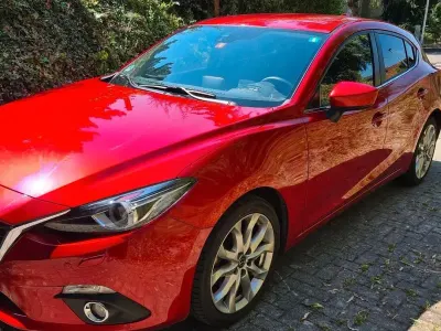 Gebraucht Mazda 3 Sports-Line 150 PS (110 kW) 2014 Rot Limousine