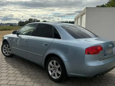 Gebraucht Audi A4 116 PS (85 kW) 2006 Blau Limousine