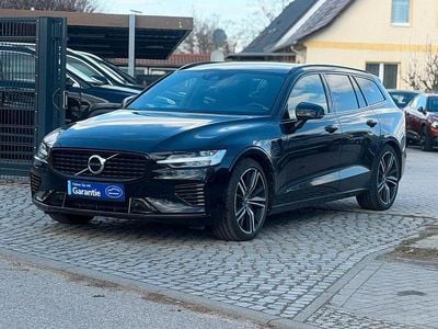 Gebraucht Volvo V60 R-Design 253 PS (186 kW) 2022 Black stone Kombi