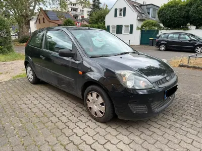 Gebraucht Ford Fiesta 60 PS (44 kW) 2006 Schwarz Kleinwagen