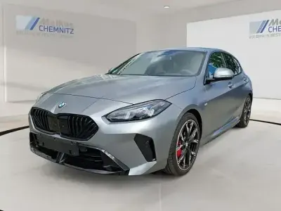 Gebraucht BMW 120 M Sport 170 PS (125 kW) 2024 Bmw individual frozen pure gre Kleinwagen