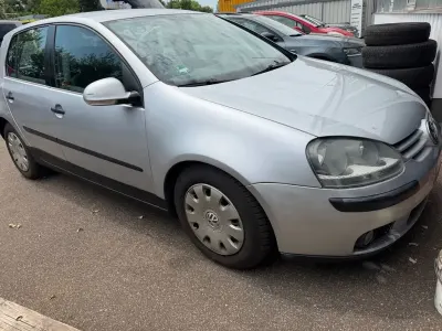 Gebraucht VW Golf IV Trendline 105 PS (77 kW) 2004 Weiß Limousine