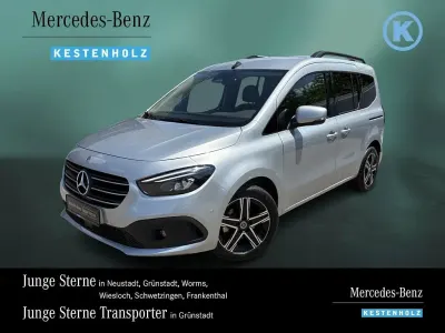 Gebraucht Mercedes T180 Progressive 116 PS (85 kW) 2024 Helvinsilber Van / Kleinbus