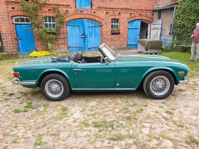 Grün Gebraucht 1972 Triumph TR6 Cabrio | 17.000 €