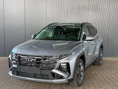 Neu Hyundai Tucson 160 PS (117 kW) 2025 Silber SUV