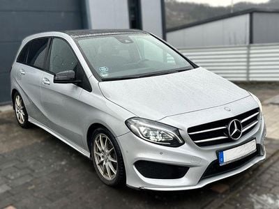 Gebraucht Mercedes B200 AMG line 136 PS (100 kW) 2015 Silber Van / Kleinbus