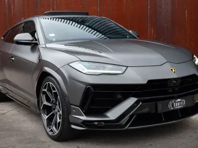 Usata Lamborghini Urus 491 CV (361 kW) 2024 Grigio SUV