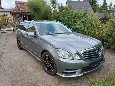 Gebraucht Mercedes E250 AMG line 204 PS (150 kW) 2010 Silber Kombi