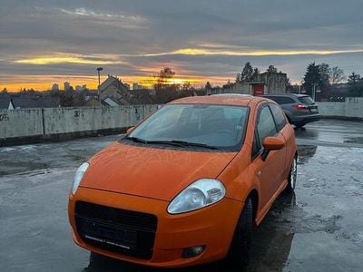 Orange Gebraucht 2009 Fiat Punto Kleinwagen | 2.200 € (Fairer Preis)