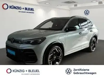 Gebraucht VW Tiguan R-line 272 PS (200 kW) 2025 Silber SUV
