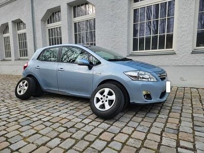 Blau Gebraucht 2011 Toyota Auris Hybrid Kleinwagen | 7.700 € (Guter Preis)