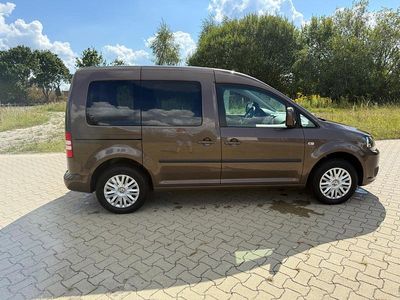Braun Gebraucht 2014 VW Caddy Trendline Van / Kleinbus | 15.000 € (Teuer)