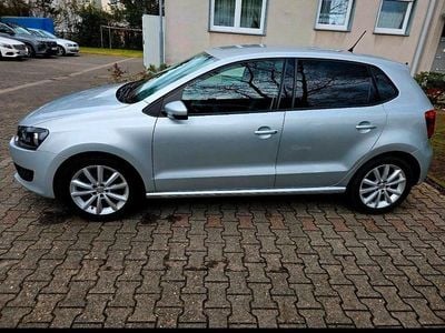 Gebraucht VW Polo 75 PS (55 kW) 2009 Silber Kleinwagen