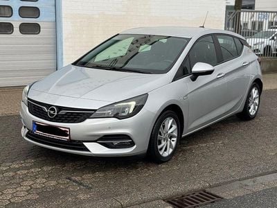 Gebraucht Opel Astra Basis 105 PS (77 kW) 2020 Silber Limousine