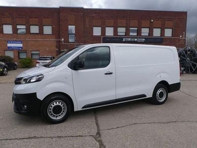 Gebraucht Toyota Proace 144 PS (105 kW) 2022 Weiß Van / Kleinbus