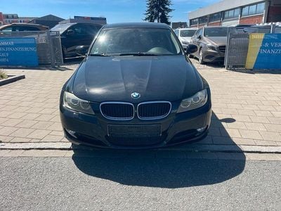 Second-hand BMW 318 143 CP (105 kW) 2009 Negru Break