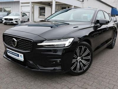Gebraucht Volvo S60 Ultimate 250 PS (183 kW) 2024 Onyx black Limousine