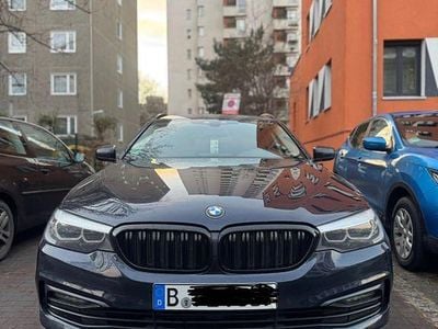 Blau Gebraucht 2019 BMW 520 Shadowline Kombi | 18.500 € (Guter Preis)