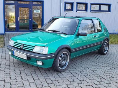 Gebraucht Peugeot 205 Griffe 120 PS (88 kW) 1991 Grün Limousine
