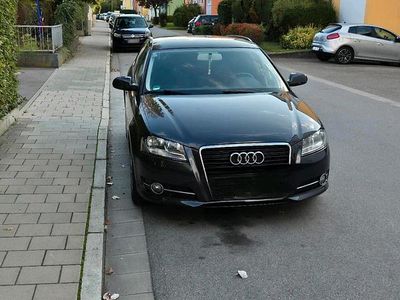 Gebraucht Audi A3 130 PS (95 kW) 2011 Grau Kleinwagen