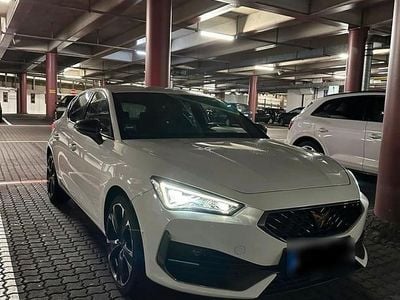 Gebraucht Cupra Leon 245 PS (180 kW) 2021 Weiß Kleinwagen