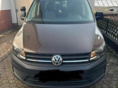 Gebraucht VW Caddy Maxi 150 PS (110 kW) 2018 Braun Van / Kleinbus