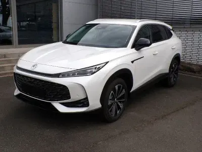 Neu MG HS Luxury 224 PS (164 kW) 2026 Weiß SUV