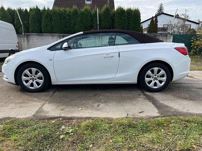 Weiß Gebraucht 2015 Opel Cascada Edition Cabrio | 7.990 € (Fairer Preis)
