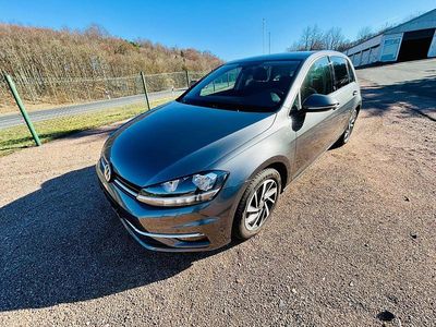 Gebraucht VW Golf VII Sound 110 PS (80 kW) 2017 Grau Kleinwagen