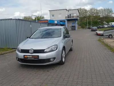 Używany VW Golf VII Match 140 KM (102 kW) 2012 Srebrny Sedan/Limuzyna