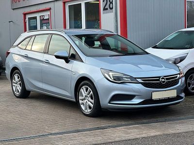 Używany Opel Astra 110 KM (80 kW) 2019 Niebieski Kombi