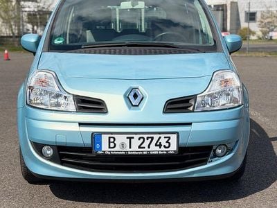 Usado Renault Modus Dynamique 101 HP (74 kW) 2008 Azul Monovolume
