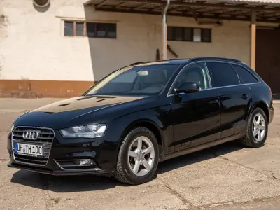 Gebraucht Audi A4 Ambiente 170 PS (125 kW) 2013 Schwarz Kombi