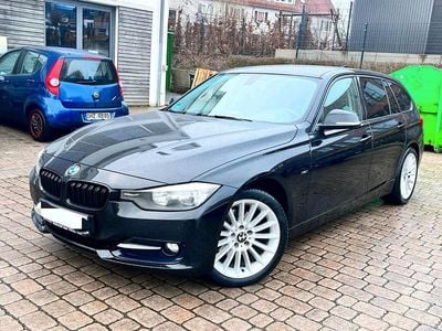 Gebraucht BMW 320 Sport Line 184 PS (135 kW) 2013 Schwarz Kombi