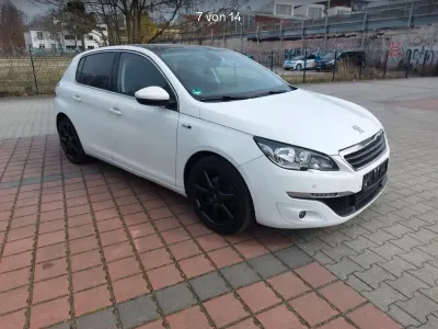 Gebraucht Peugeot 308 120 PS (88 kW) 2015 Weiß Kleinwagen
