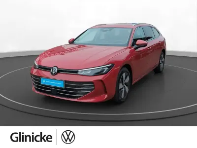 Gebraucht VW Passat IQ Drive 150 PS (110 kW) 2025 Chilirot metallic Kombi