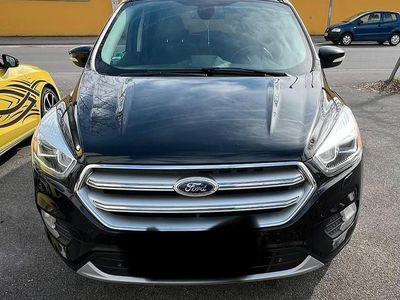Gebraucht Ford Kuga 150 PS (110 kW) 2017 Schwarz SUV