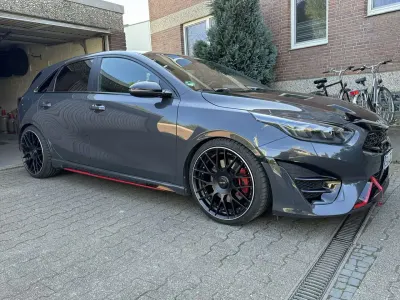Gebraucht Kia Ceed GT GT 204 PS (150 kW) 2023 Grau Kleinwagen