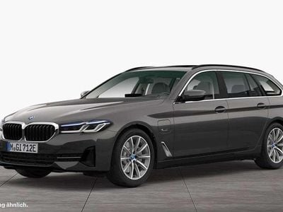 Gebraucht BMW 530e Sport Line 184 PS (135 kW) 2024 Sophistograu brillanteffekt Kombi