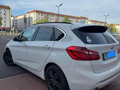 BMW 218
