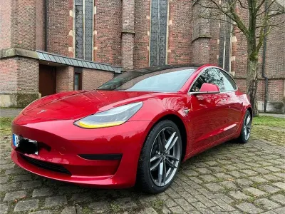 Brugt Tesla Model 3 RWD 239 kW (325 HK) 2020 Rød Sedan
