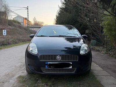 Gebraucht Fiat Grande Punto 65 PS (47 kW) 2009 Schwarz Kleinwagen
