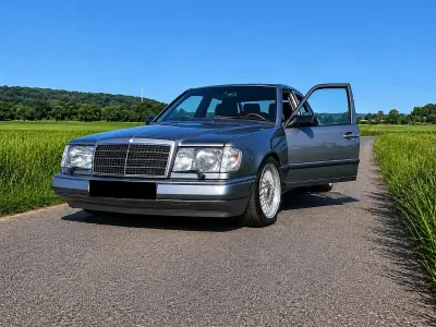 Gebraucht Mercedes E300 169 PS (124 kW) 1987 Silber Limousine