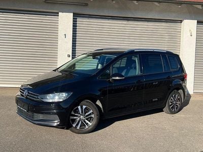 Gebraucht VW Touran 116 PS (85 kW) 2020 Deep black Van / Kleinbus