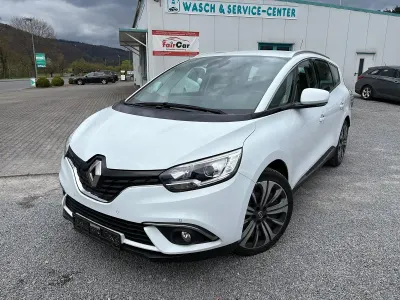 Używany Renault Scénic IV Business 120 KM (88 kW) 2020 Biały Minivan