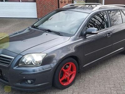 Gebraucht Toyota Avensis Executive 147 PS (108 kW) 2006 Grau Kombi
