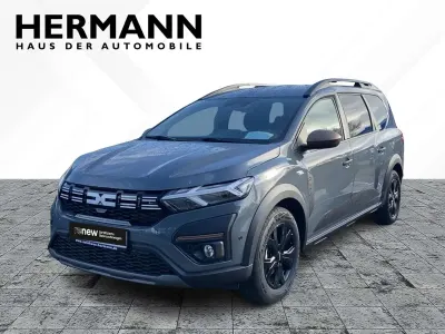 Second-hand Dacia Jogger Extreme 141 CP (103 kW) 2025 Gri Monovolum