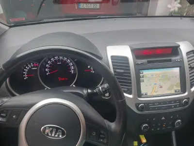 Gebraucht Kia Venga DREAM-TEAM Edition 90 PS (66 kW) 2017 Schwarz Kleinwagen